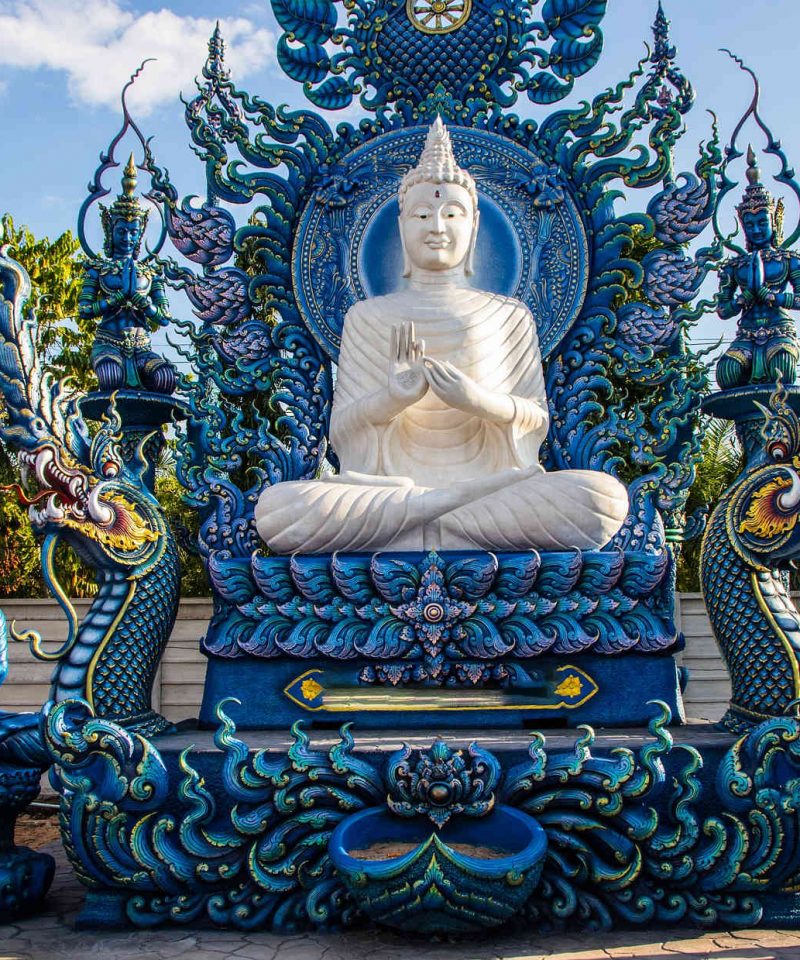 Blue Temple - Wat Rong Suea Ten, Chiang Rai
